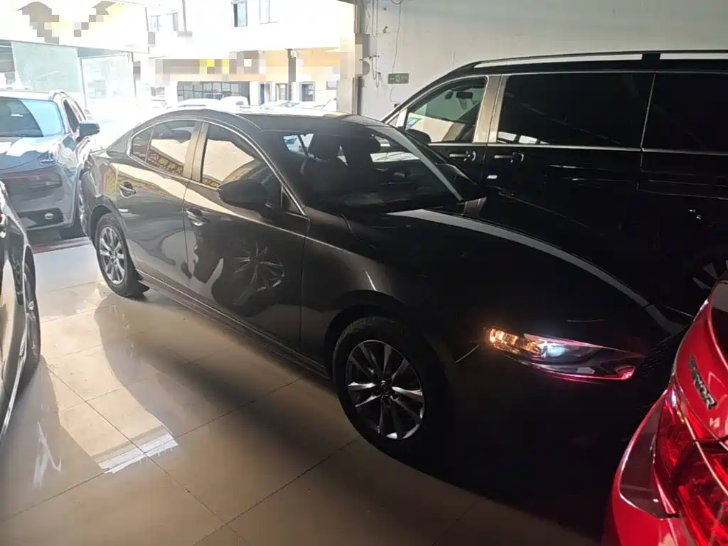 Mazda 3 Axela — миниатюра 4