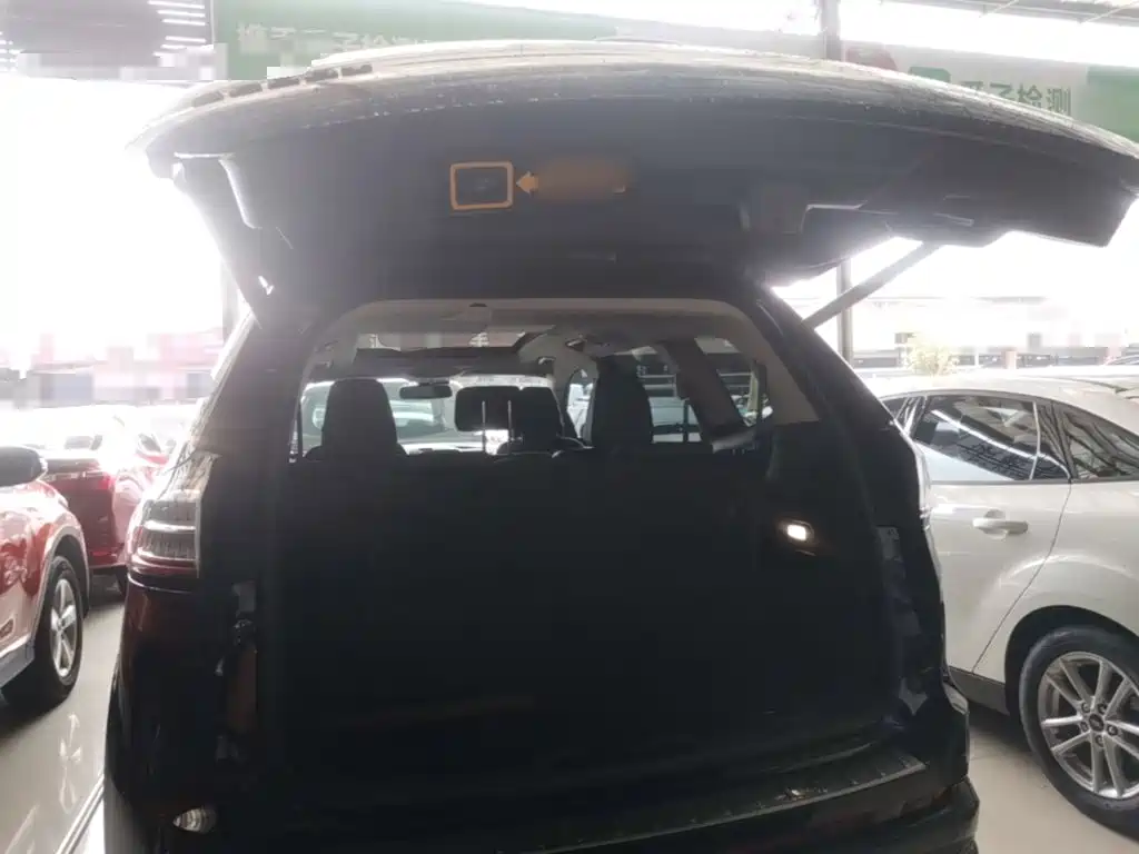 Ford Edge — миниатюра 19