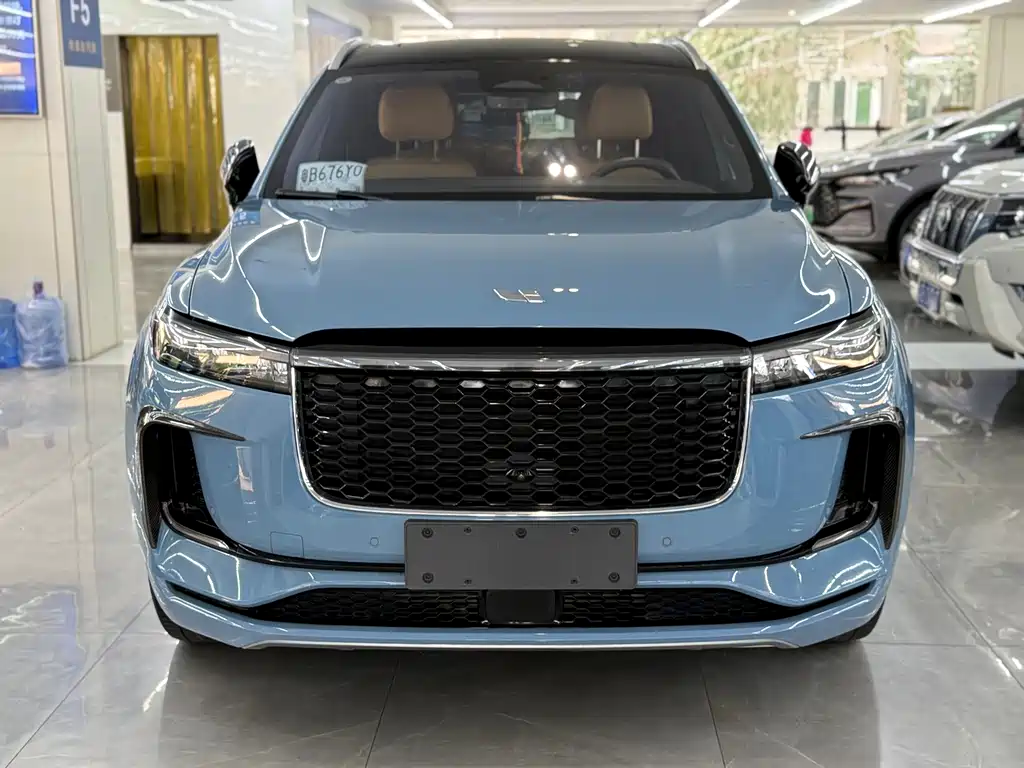 Li Auto Li ONE — миниатюра 2