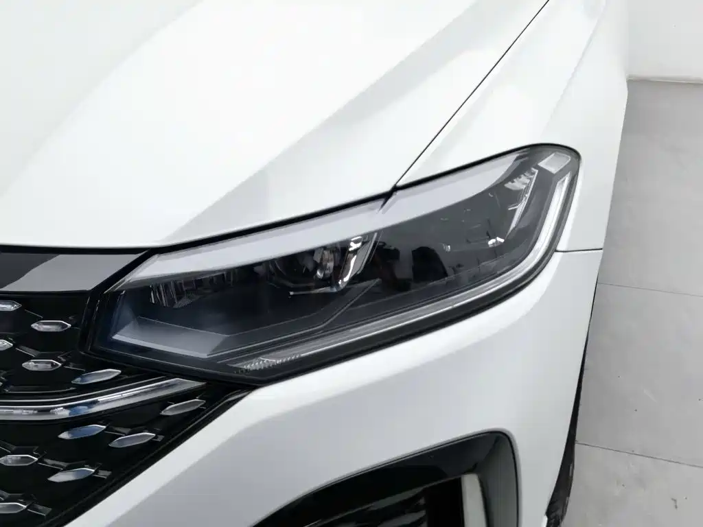 Volkswagen Lavida — миниатюра 7