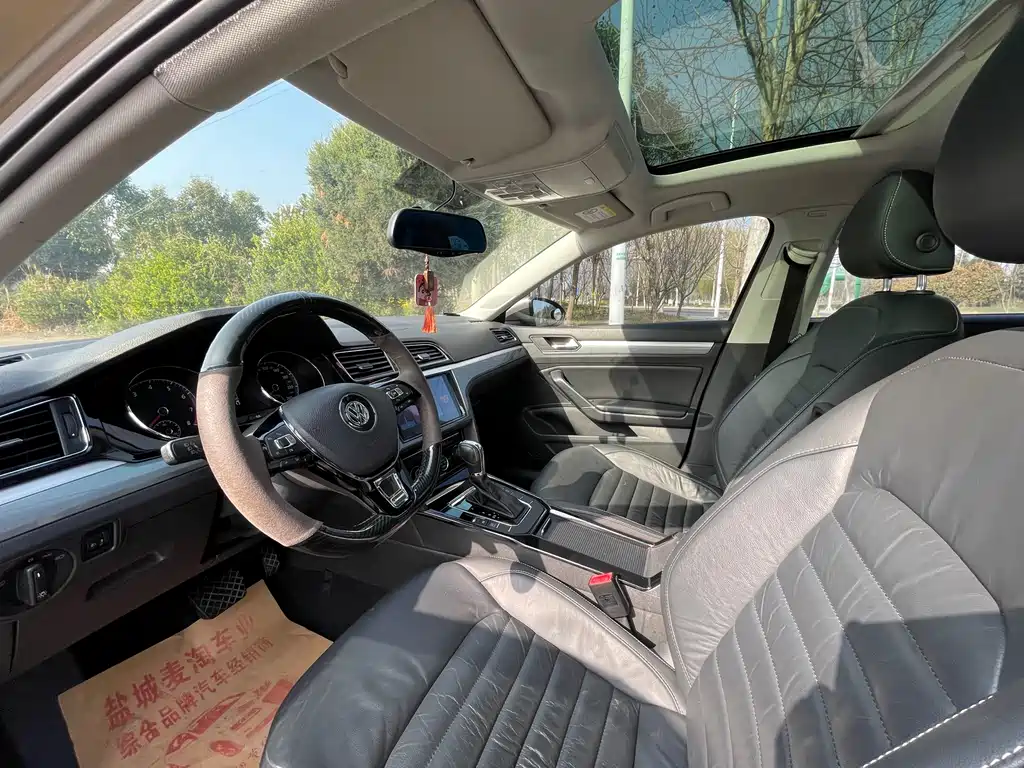 Volkswagen Lamando 2017 280TSI DSG Comfort