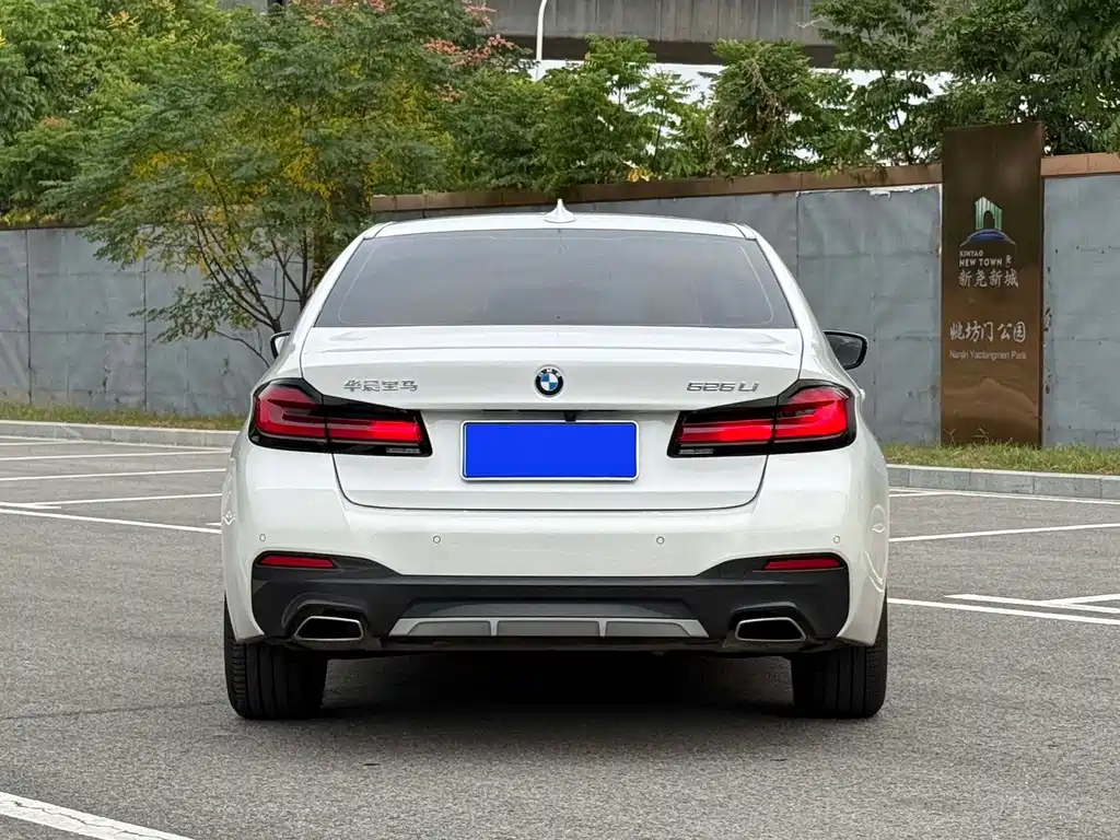 BMW 5 Series 5 2022 525Li M Sport