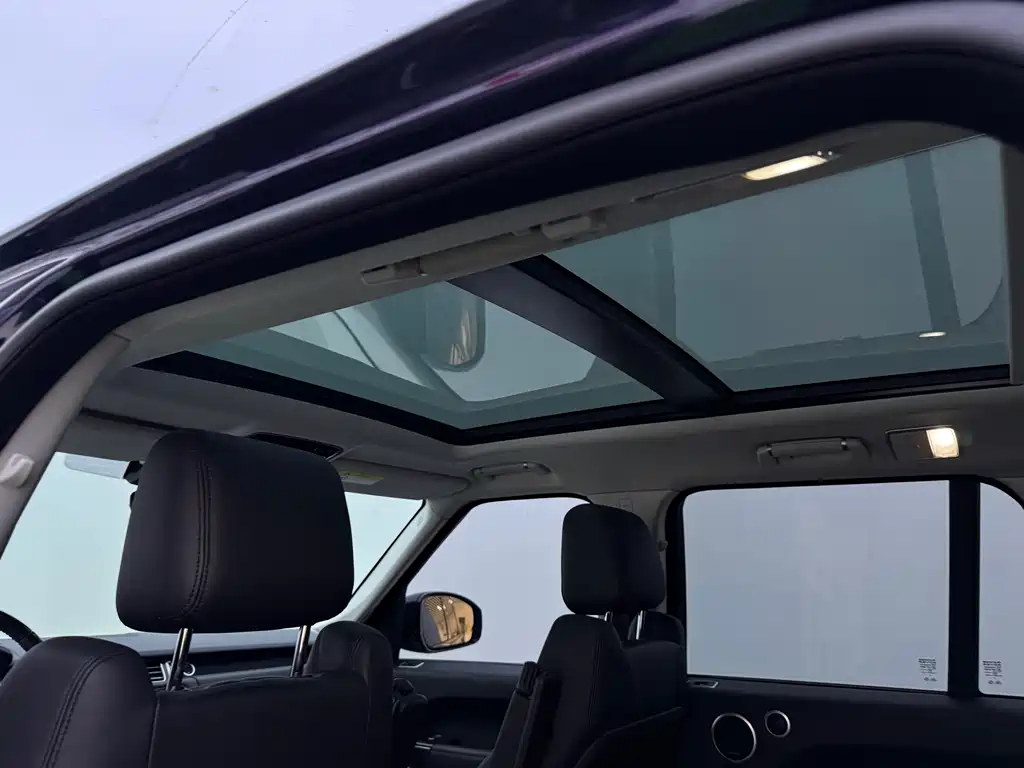 Land Rover Range Rover — миниатюра 7