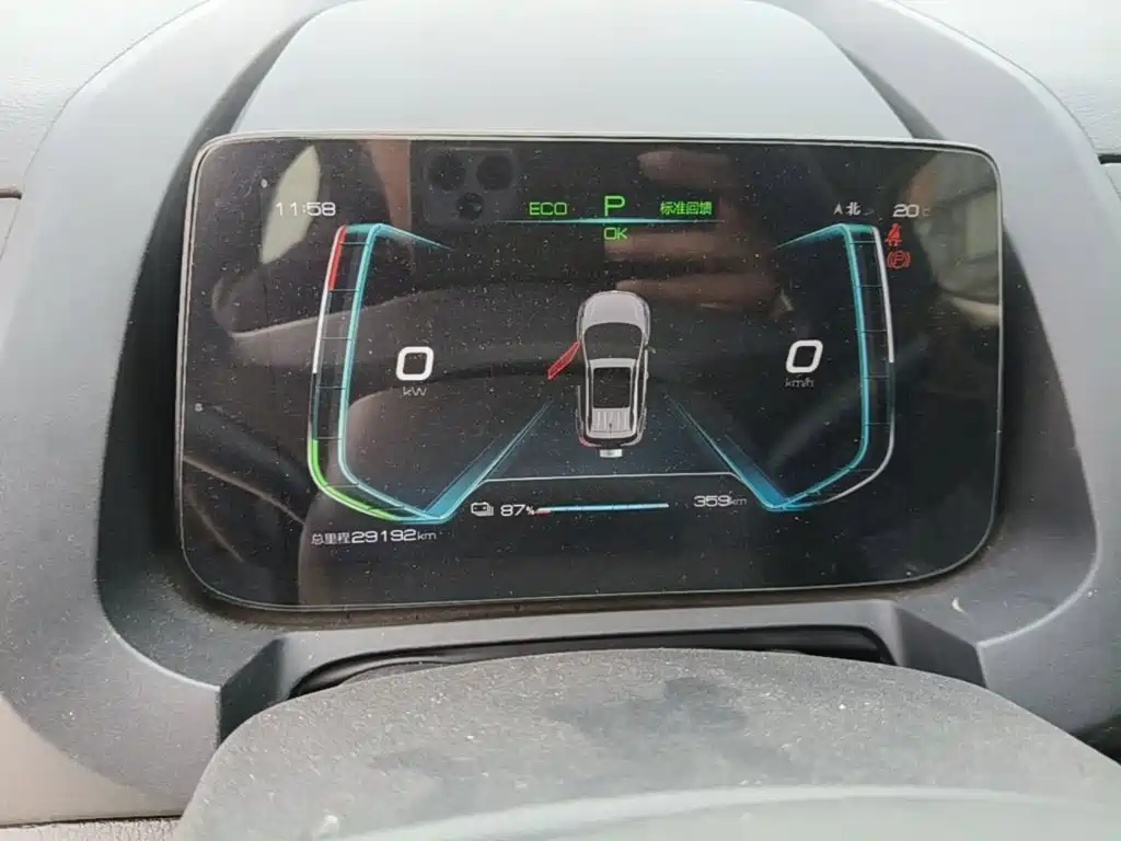 BYD Yuan EV — миниатюра 12