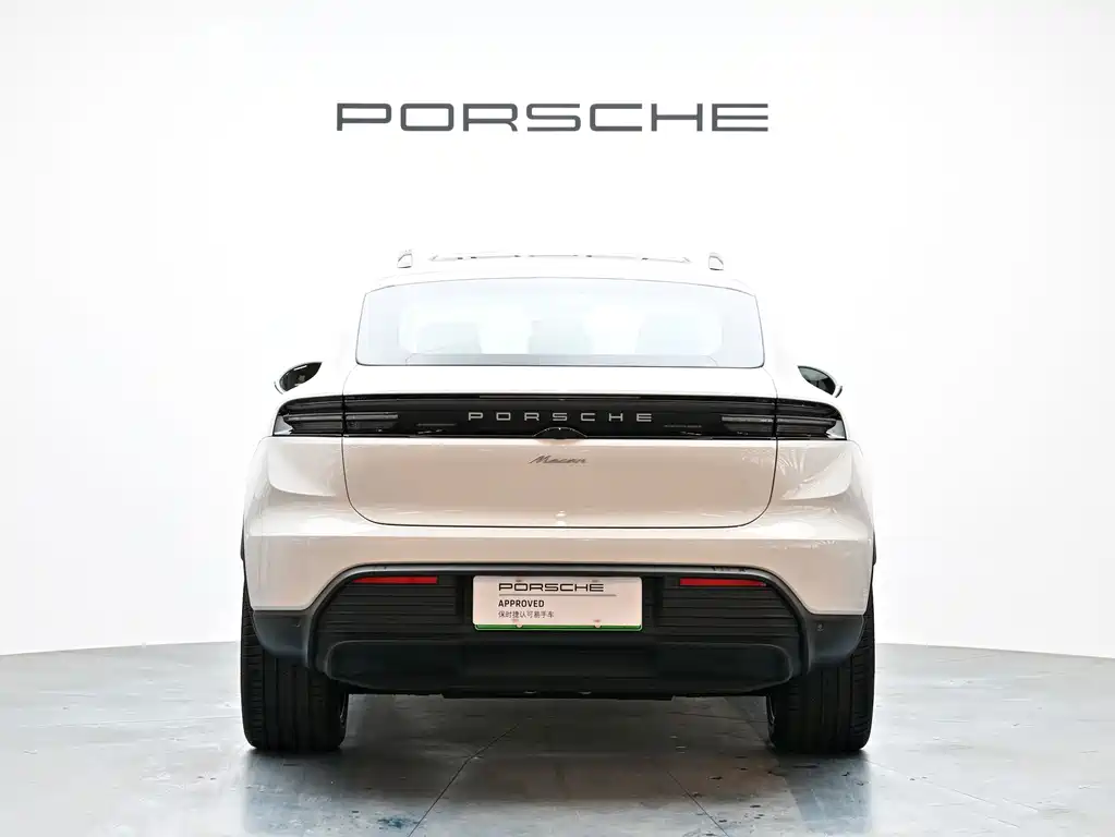 Porsche Macan EV — миниатюра 16