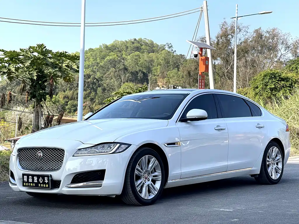 Jaguar XFL 2017