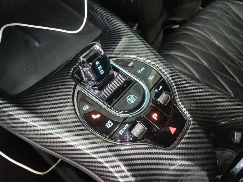 BYD Seal — миниатюра 14