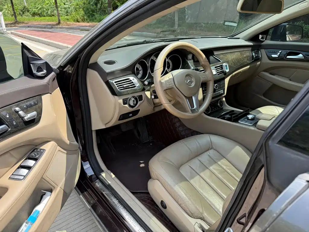 Mercedes-Benz CLS — миниатюра 6