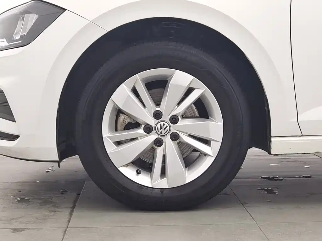 Volkswagen Polo — миниатюра 17