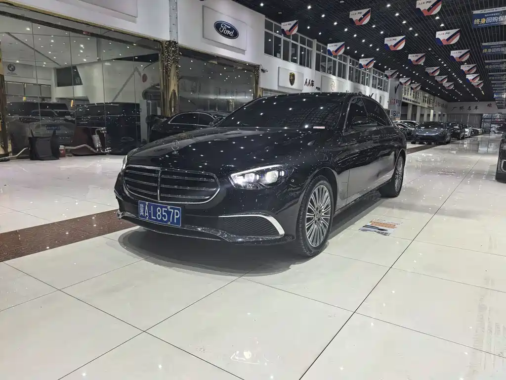 MERCEDES-BENZ E CLASS