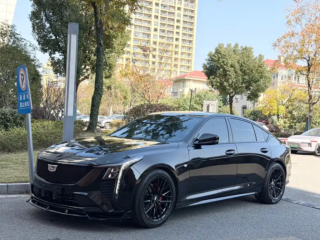CADILLAC CT5