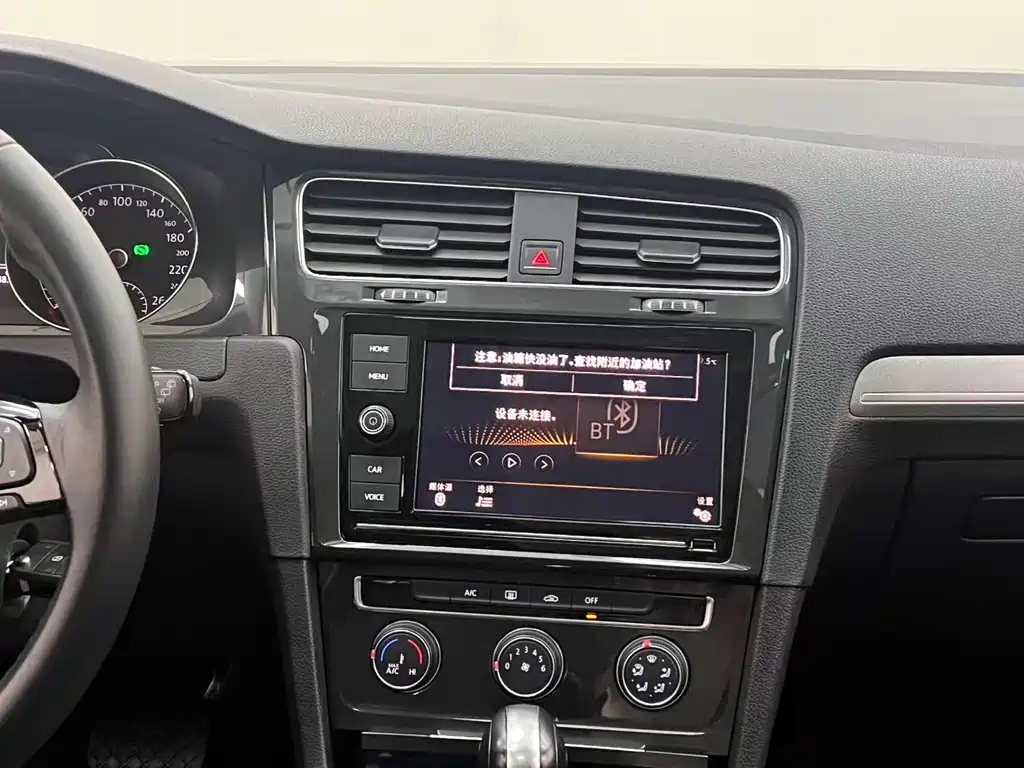 Volkswagen Golf — миниатюра 28