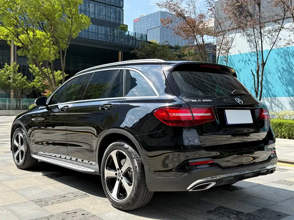Mercedes-Benz GLC — миниатюра 6