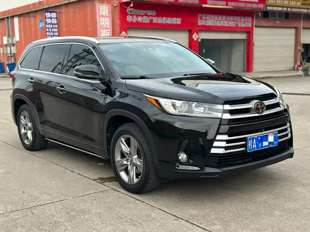 Toyota Highlander — миниатюра 3