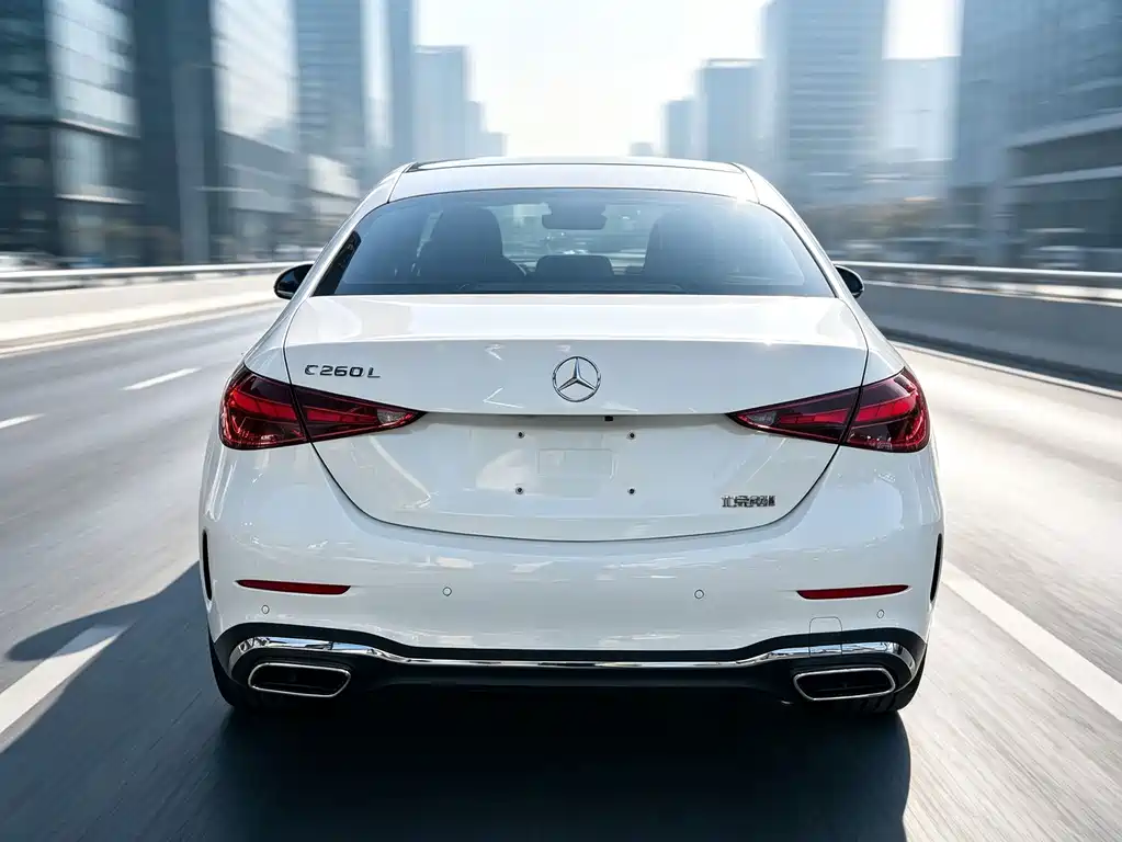 Mercedes-Benz C-Class — миниатюра 14