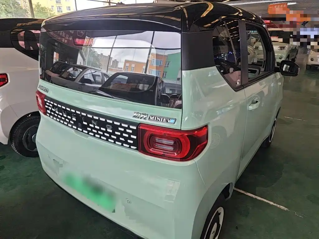 Wuling MINIEV — миниатюра 7