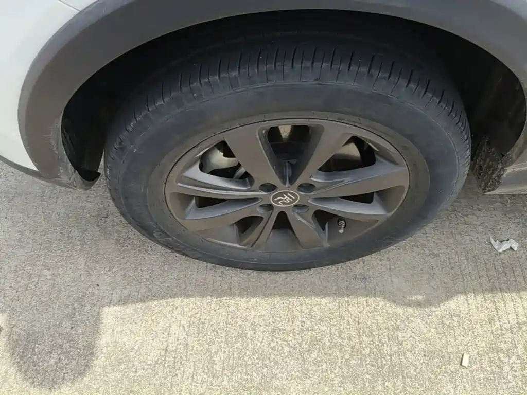 BYD Yuan EV — миниатюра 23
