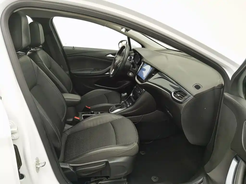 Buick Verano — миниатюра 23