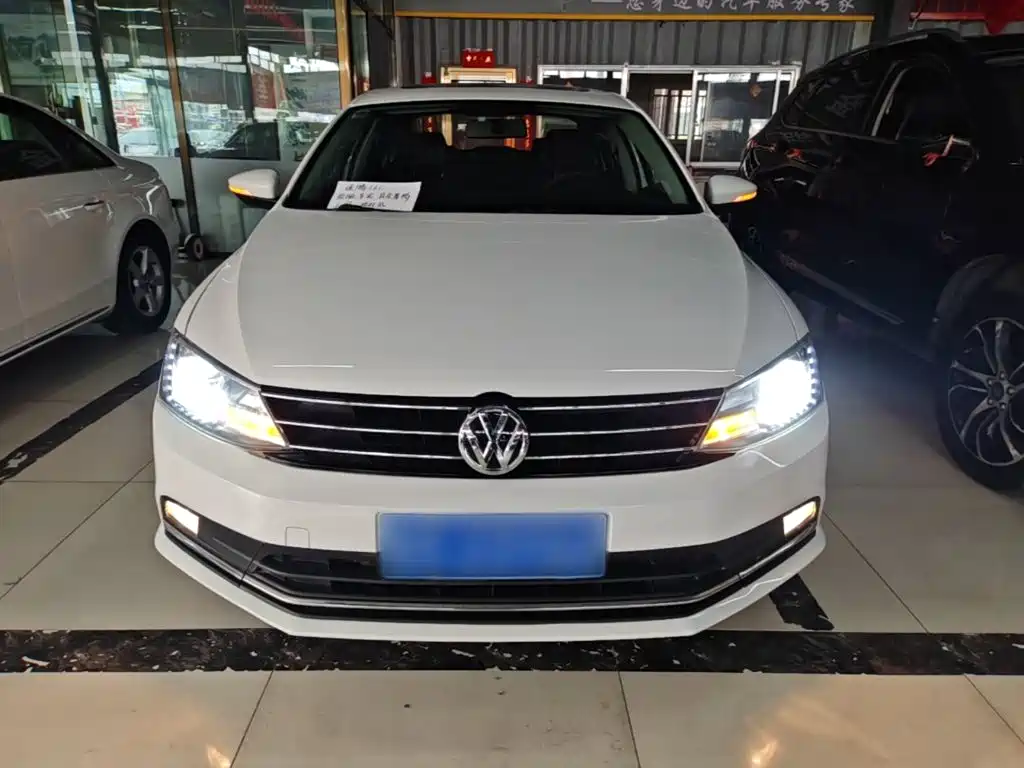 Volkswagen Sagitar — миниатюра 3