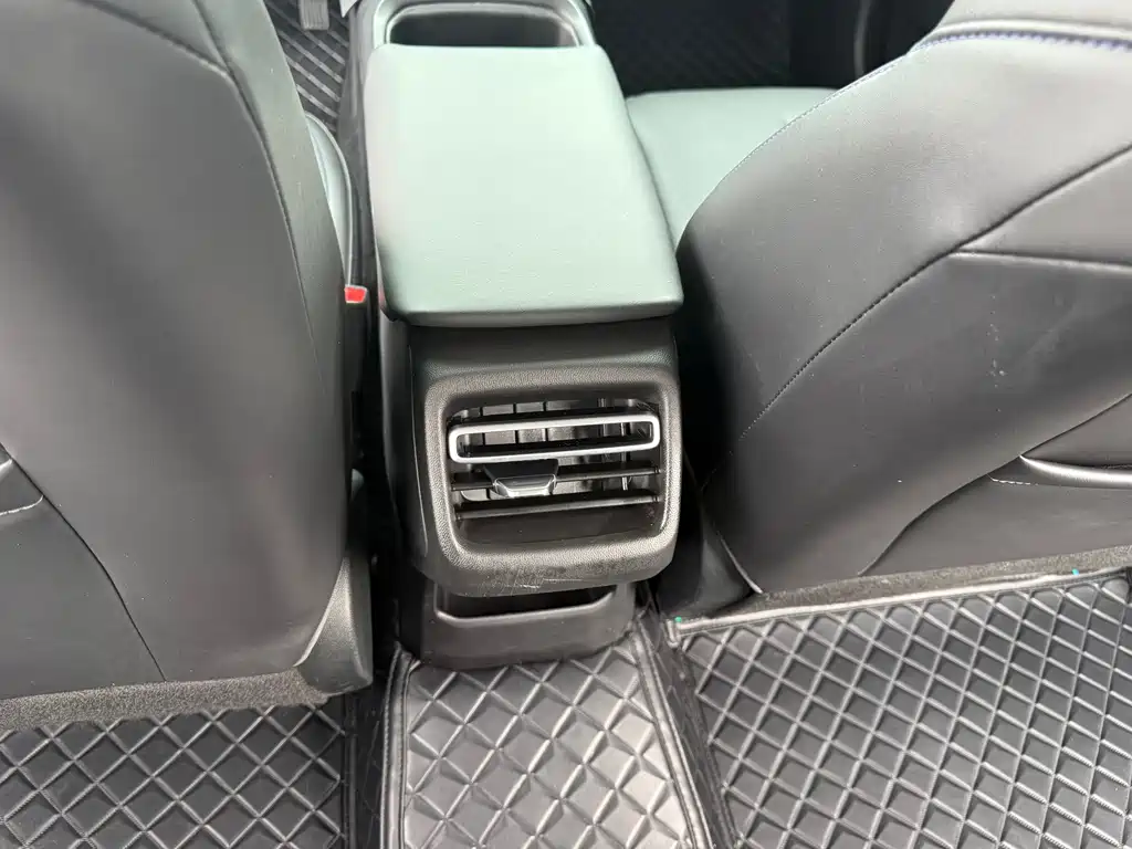 Changan Eado — миниатюра 10