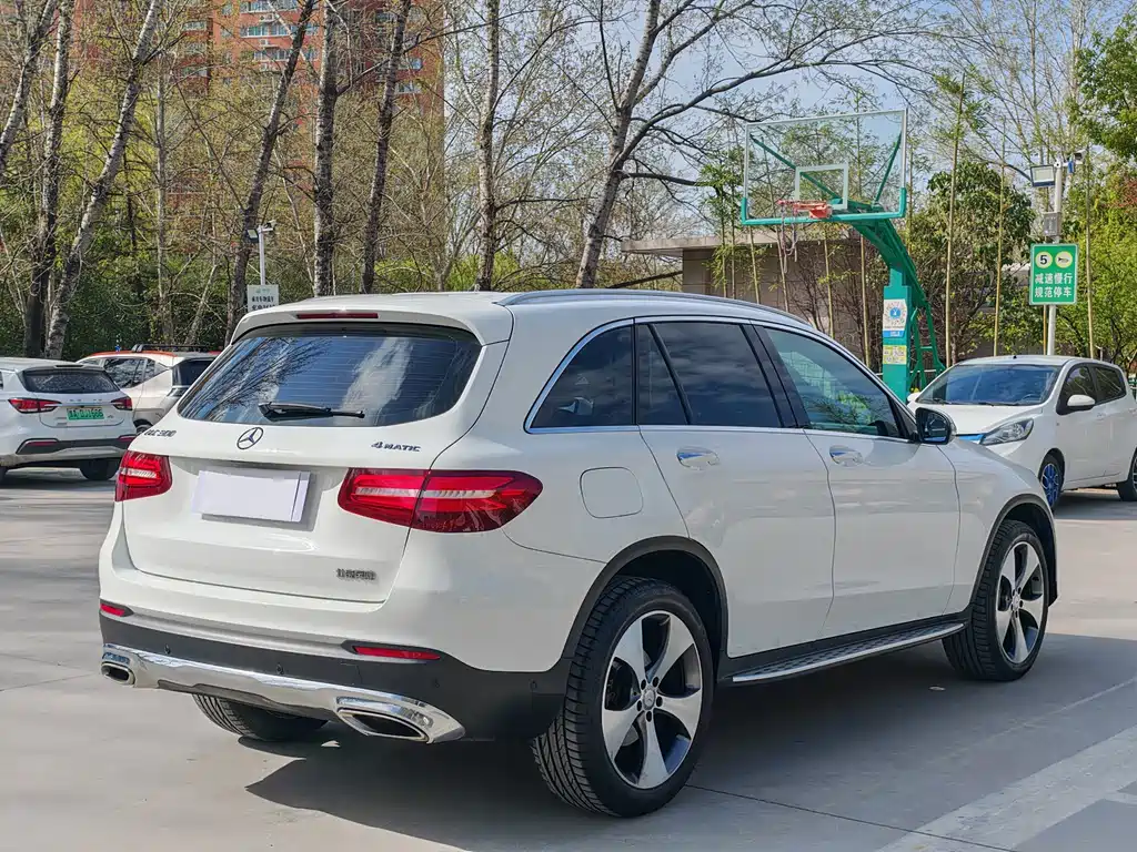Mercedes-Benz GLC 2016 GLC 300 4MATIC Luxury