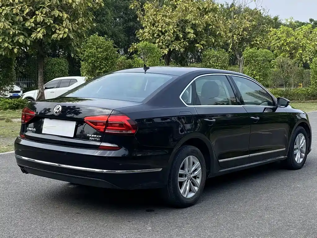 Volkswagen Passat — миниатюра 5