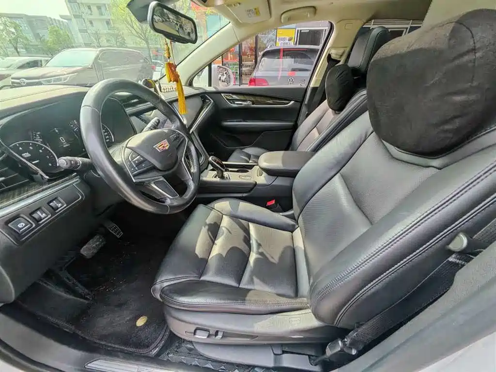 Cadillac XT5 — миниатюра 6