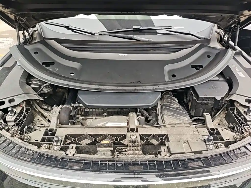 Li Auto Li L8 — миниатюра 20