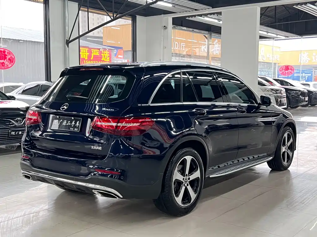 MERCEDES-BENZ GLC