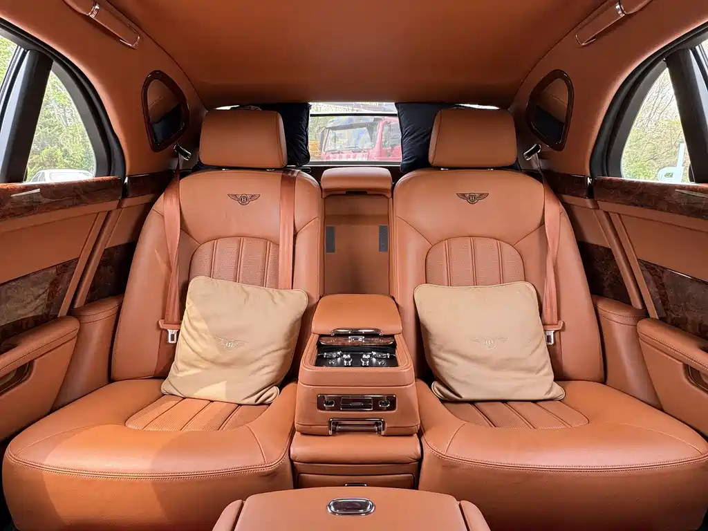 Bentley Mulsanne 6.8T Luxury Edition, фото 22