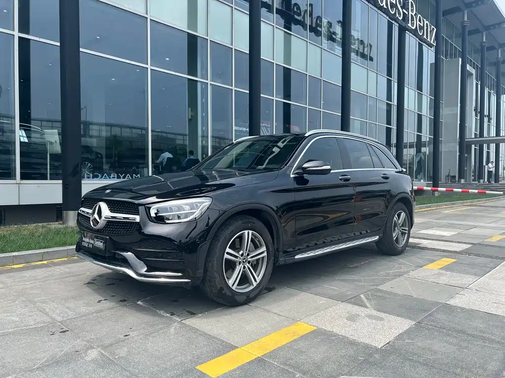 Купить Mercedes-Benz GLC