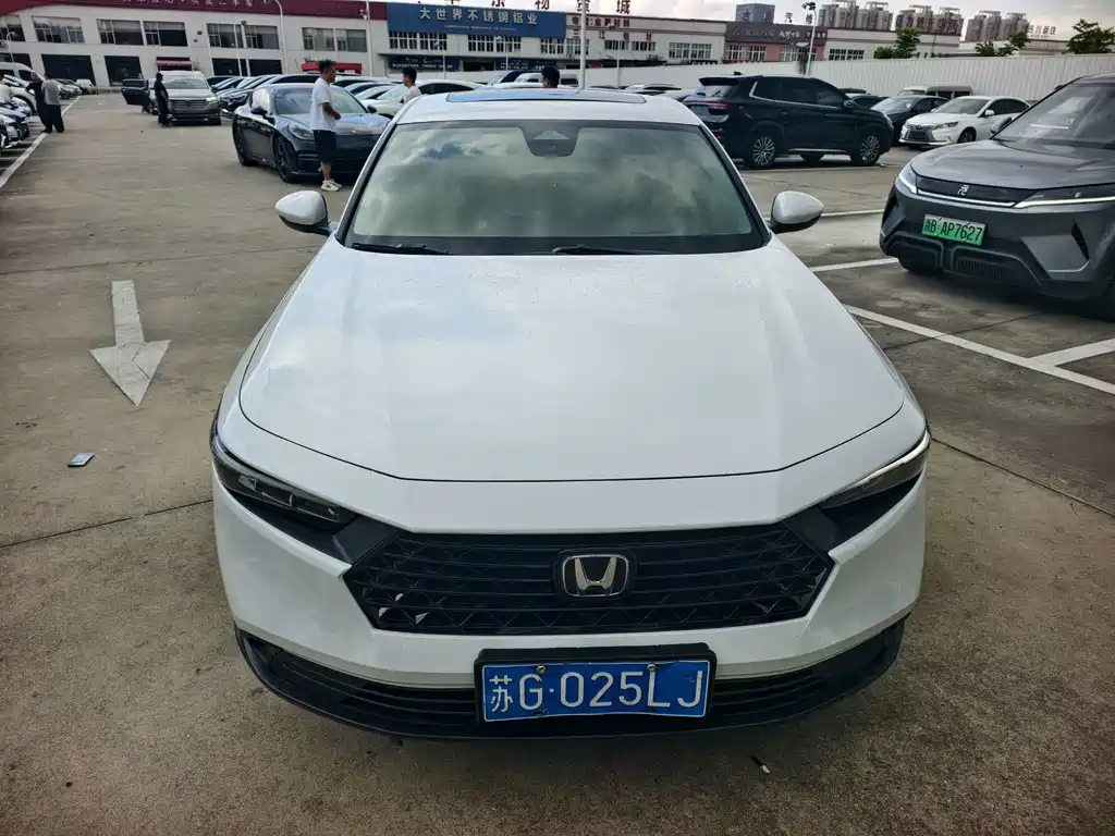 Honda Accord — миниатюра 2