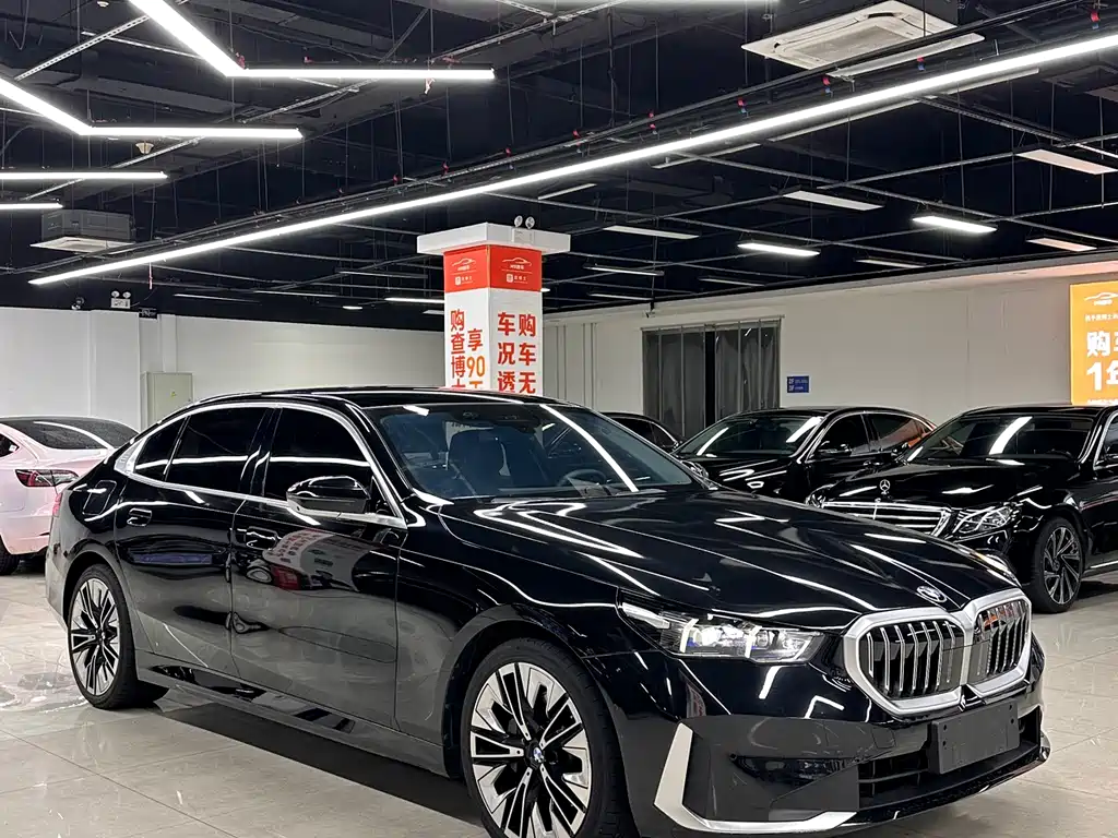 BMW 5 Series 2024