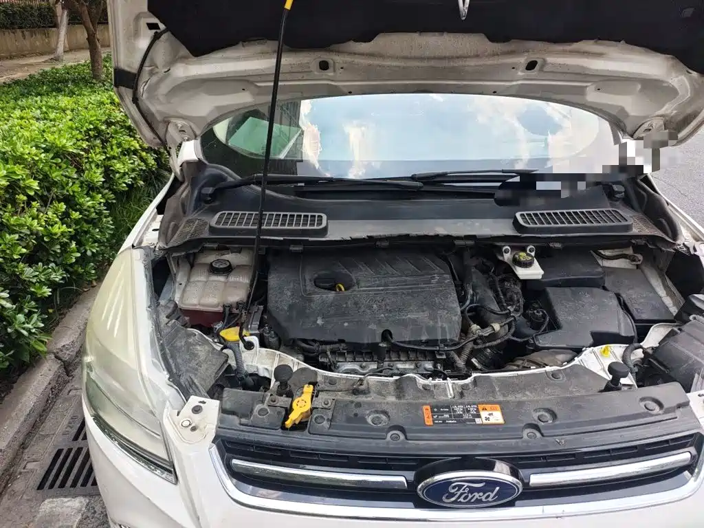 Ford Kuga — миниатюра 20