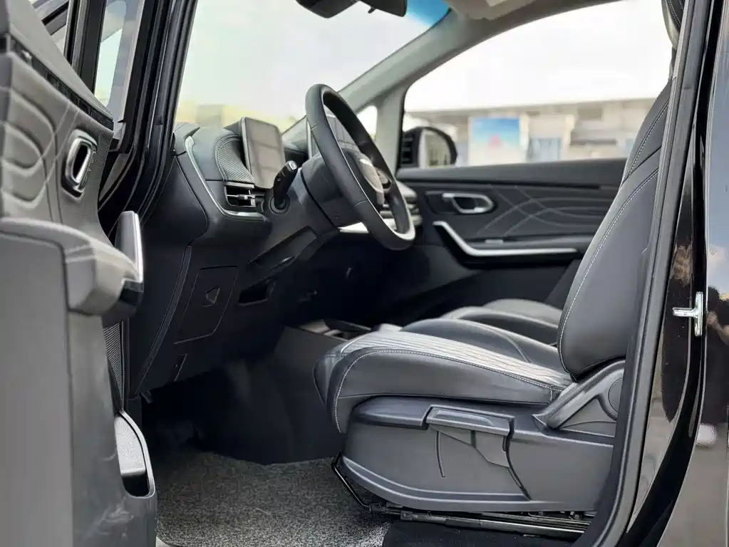 MAXUS Dajia 9 — миниатюра 4
