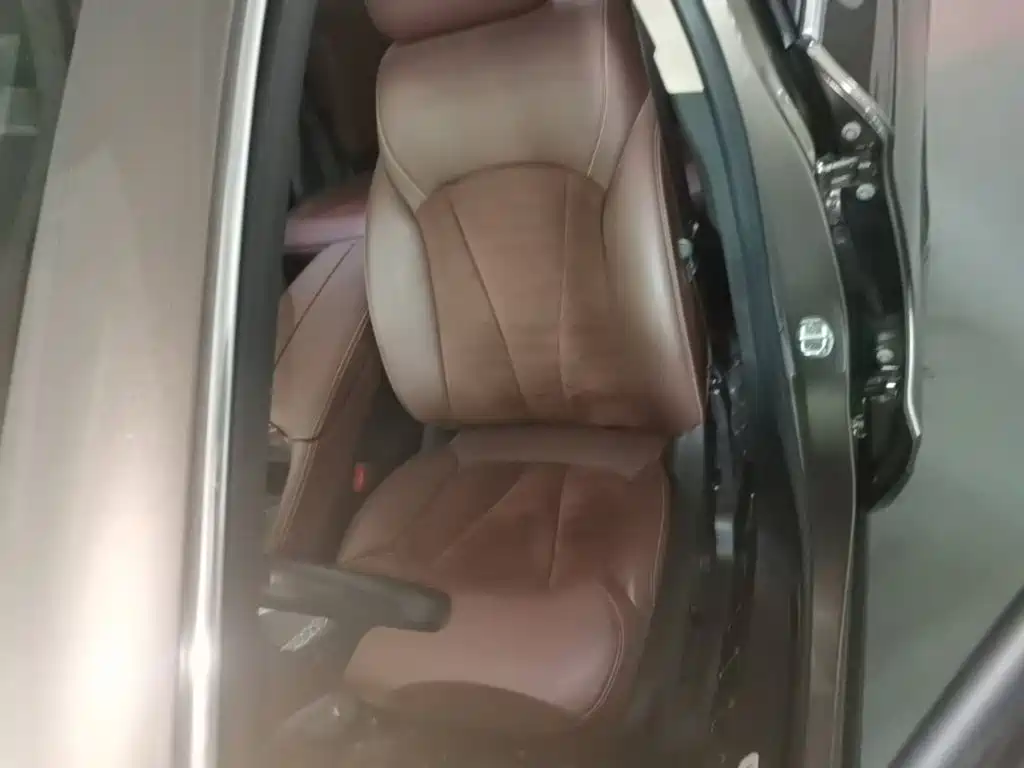 Buick Envision Plus — миниатюра 15