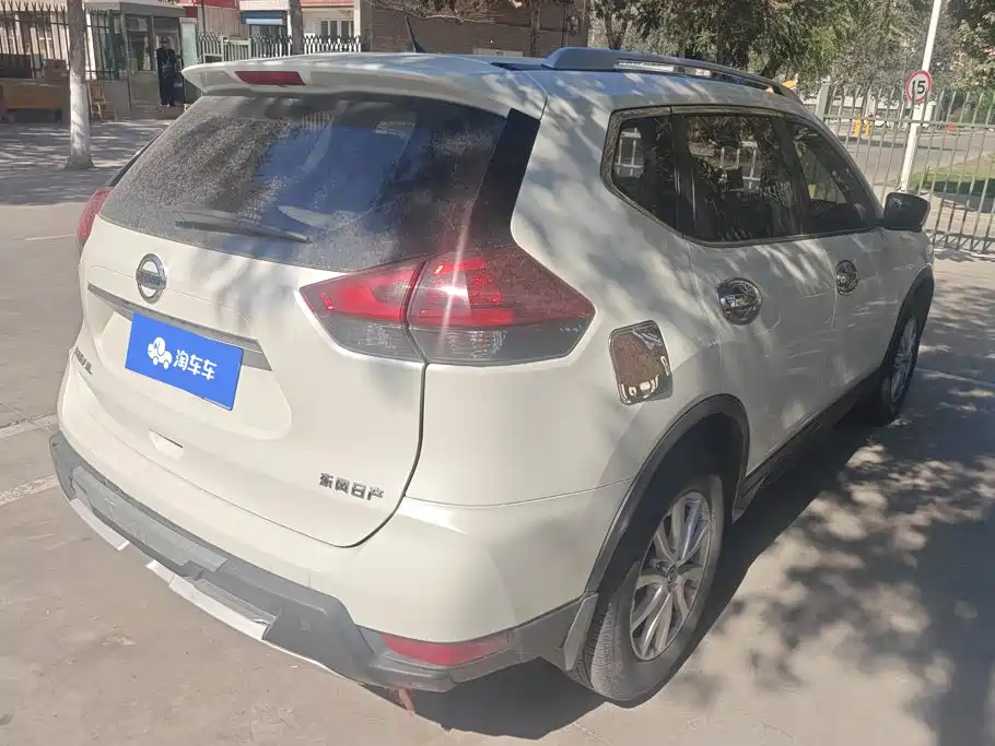 Nissan X-Trail — миниатюра 3