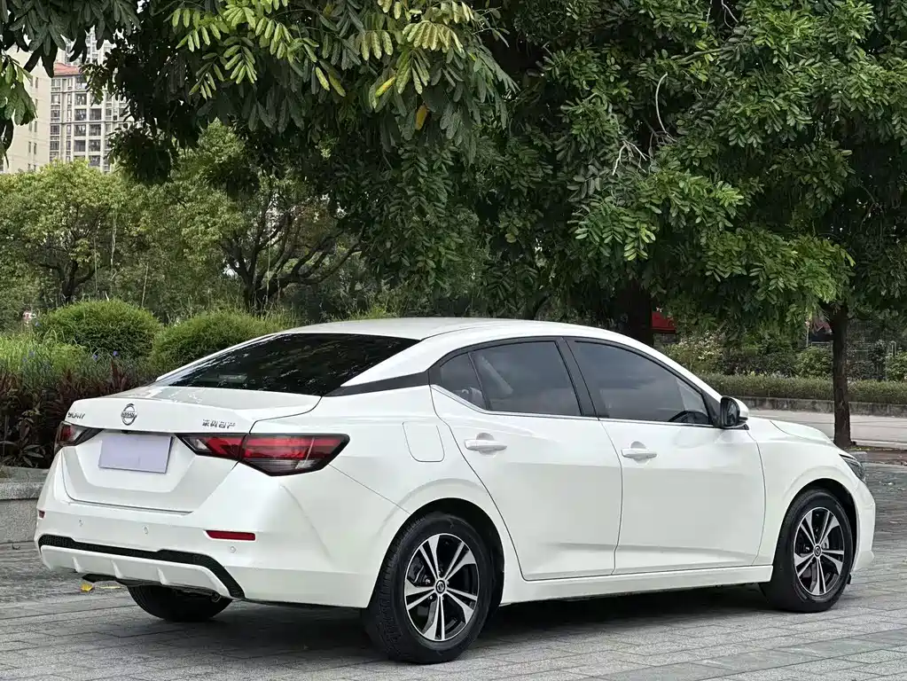 Nissan Sylphy — миниатюра 9