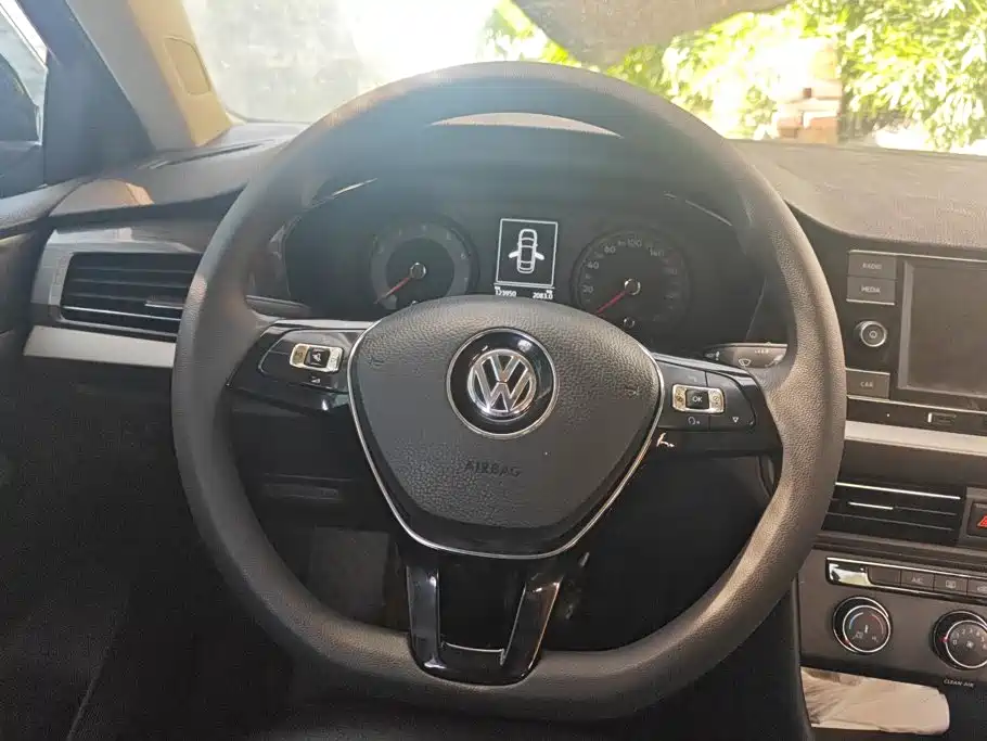 Volkswagen Lavida — миниатюра 15