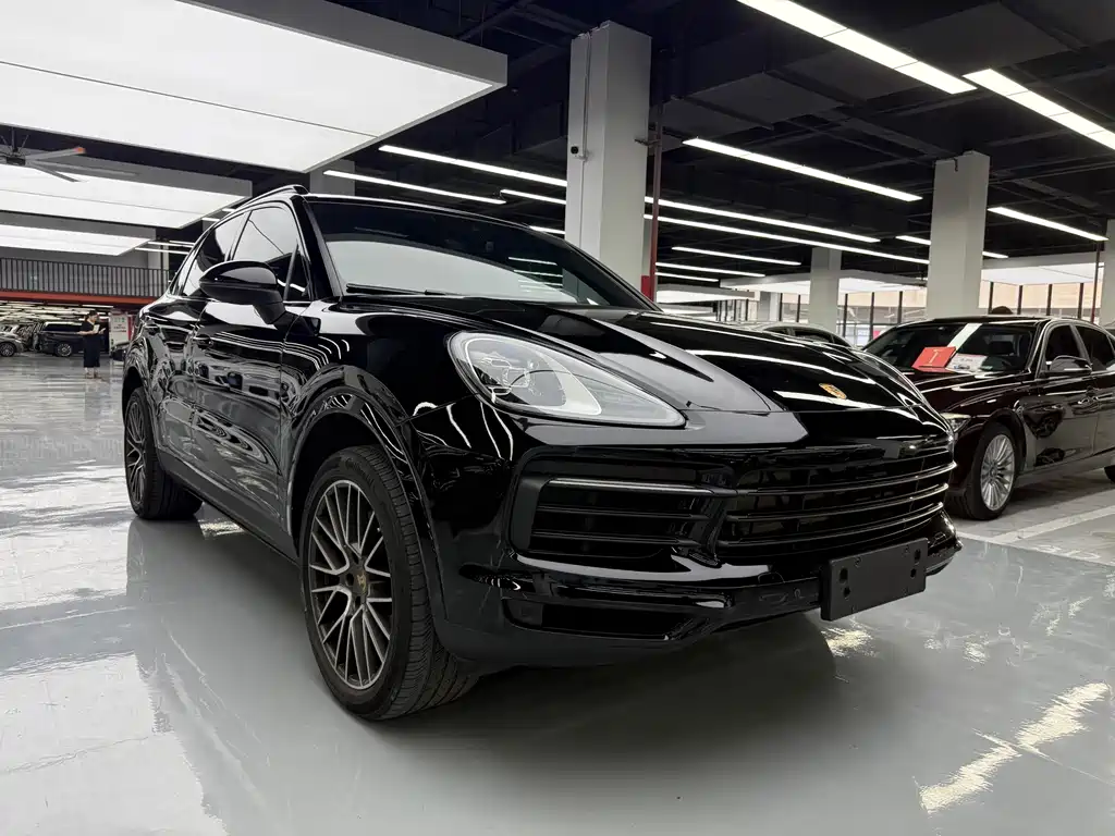 Porsche Cayenne — миниатюра 3