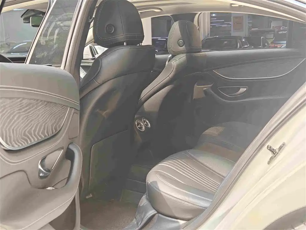 Mercedes-Benz CLS — миниатюра 8