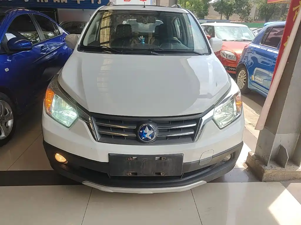Venucia R50X — миниатюра 3