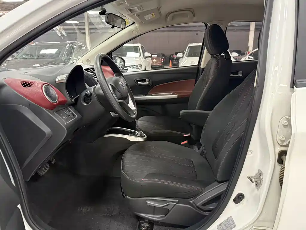 Changan EV — миниатюра 4