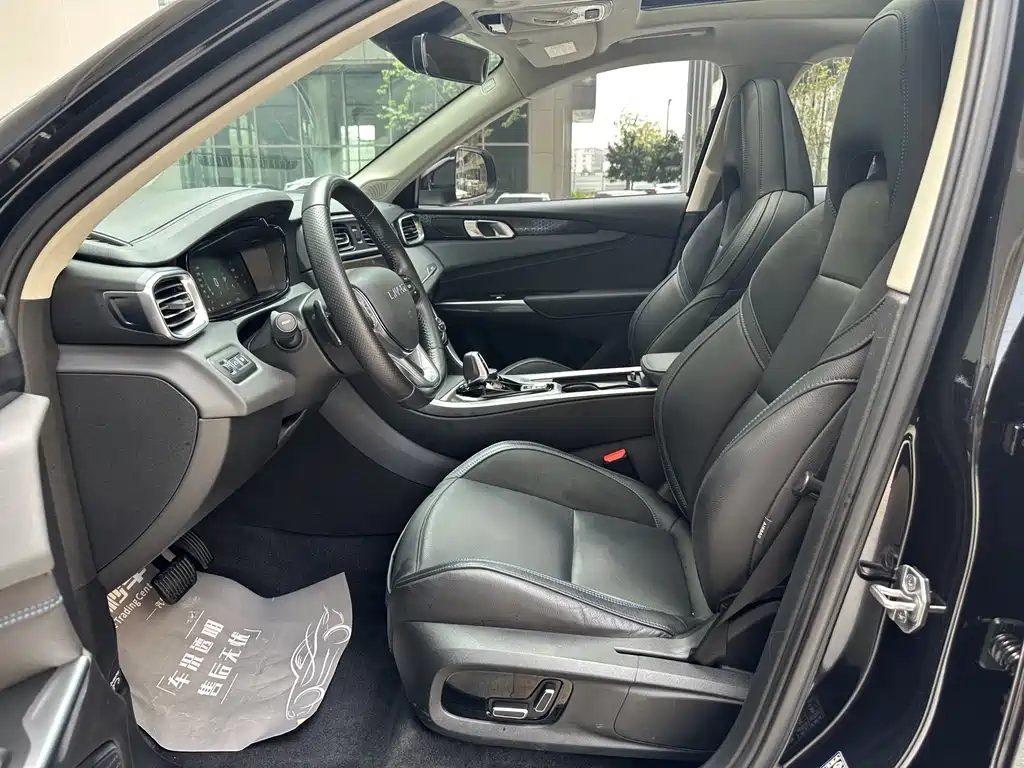 Lynk & Co 01 EM-P 2018 1.5T PHEV V