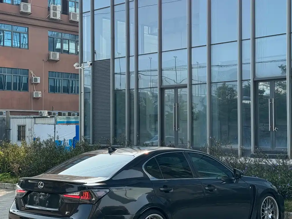 LEXUS GS
