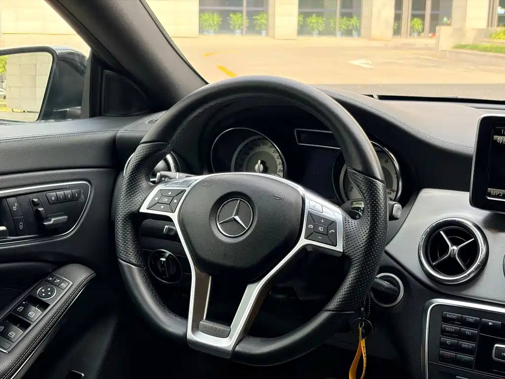 Mercedes-Benz CLA (Import) — миниатюра 11