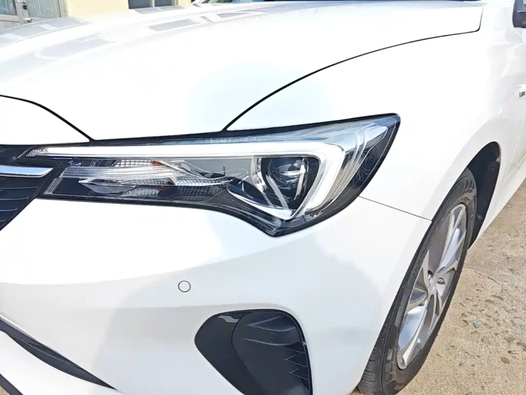 Buick Verano — миниатюра 24