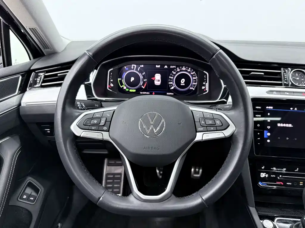 Volkswagen Magotan PHEV — миниатюра 5