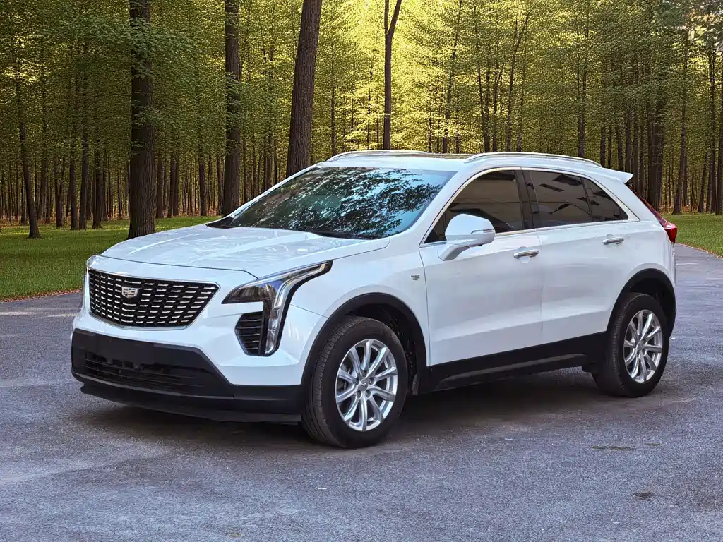 CADILLAC XT4