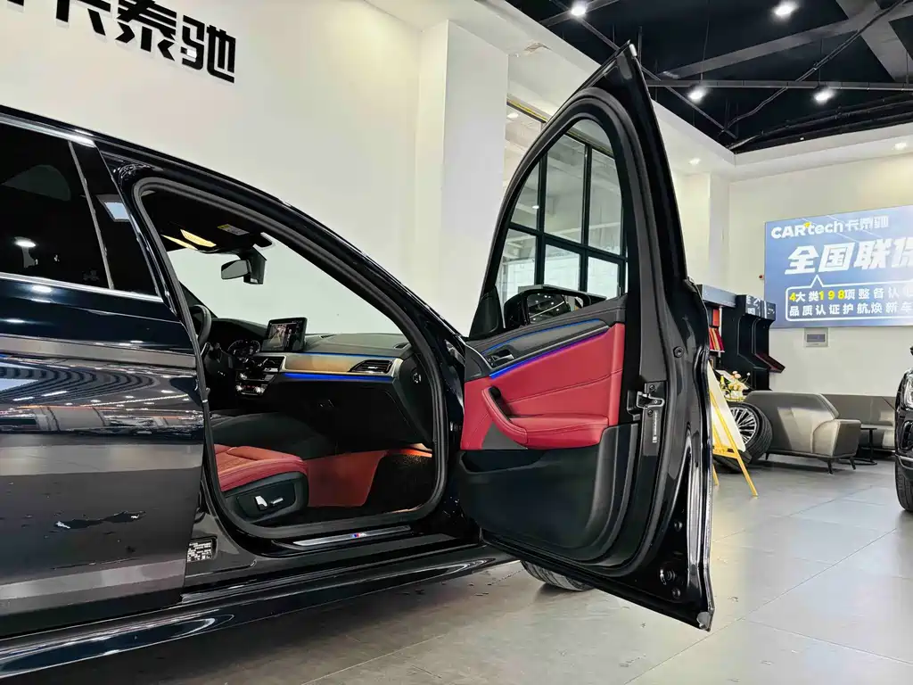 BMW 5 Series — миниатюра 27